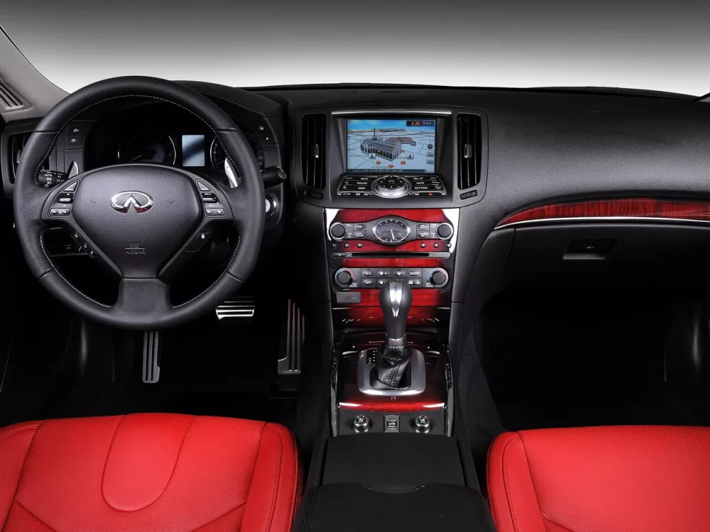 Автомобиль Infiniti G IV Кабриолет