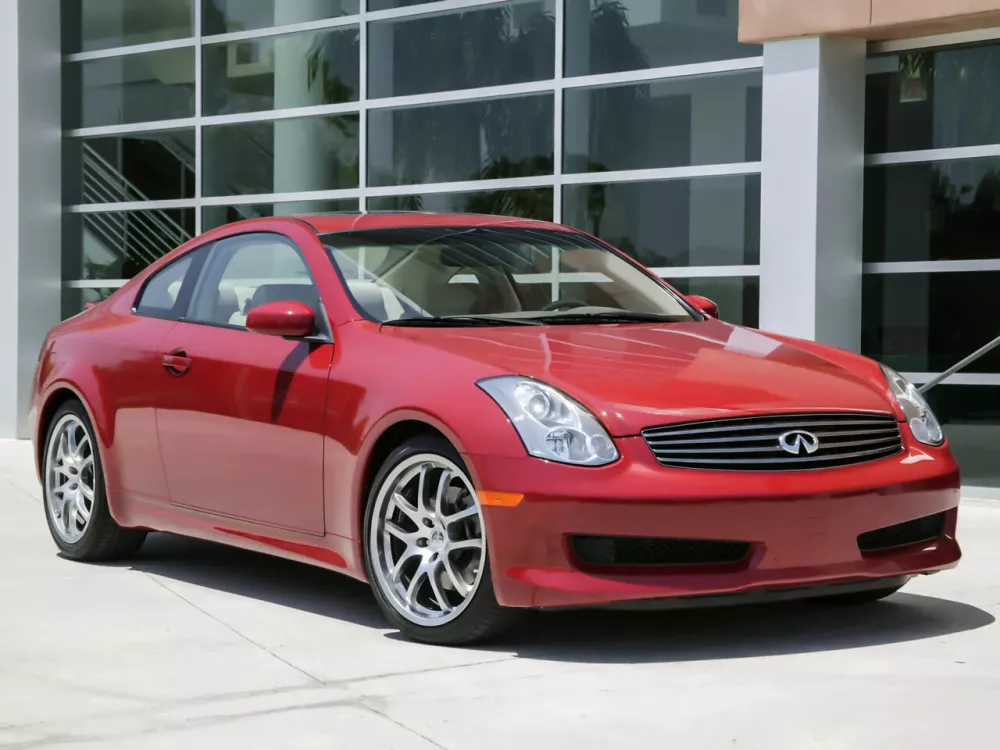 Автомобиль Infiniti G III Купе