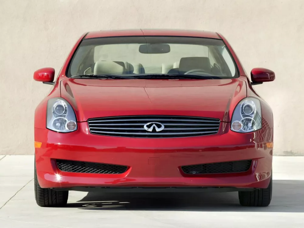 Автомобиль Infiniti G III Купе
