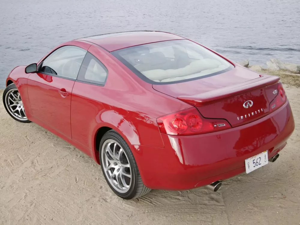 Автомобиль Infiniti G III Купе
