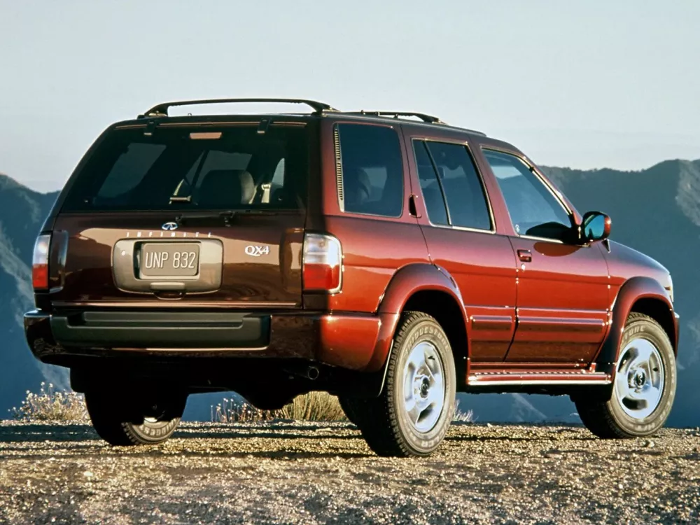 Автомобиль Infiniti QX4 I Внедорожник (5 дверей)