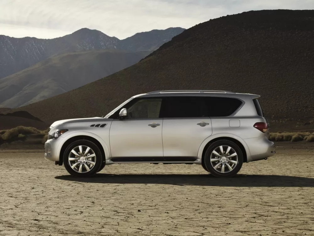 Автомобиль Infiniti QX56 II Внедорожник (5 дверей)