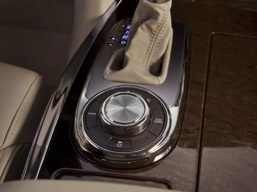 Автомобиль Infiniti QX56 II Внедорожник (5 дверей)