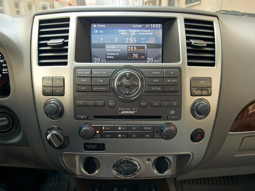 Автомобиль Infiniti QX56 I Рестайлинг Внедорожник (5 дверей)