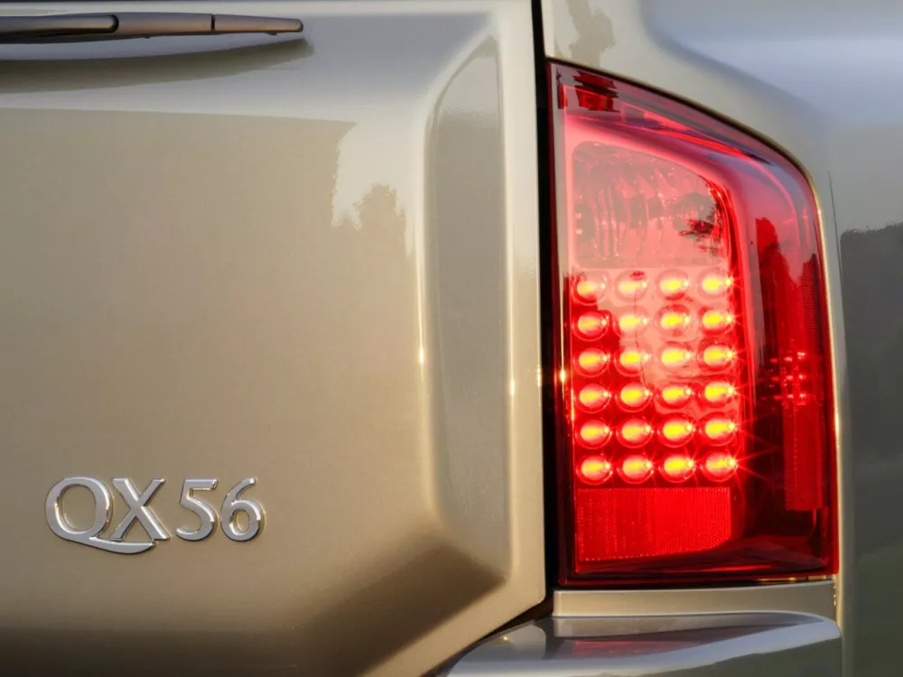 Автомобиль Infiniti QX56 I Внедорожник (5 дверей)