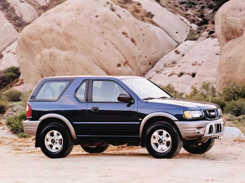 Автомобиль Isuzu Amigo II Внедорожник открытый
