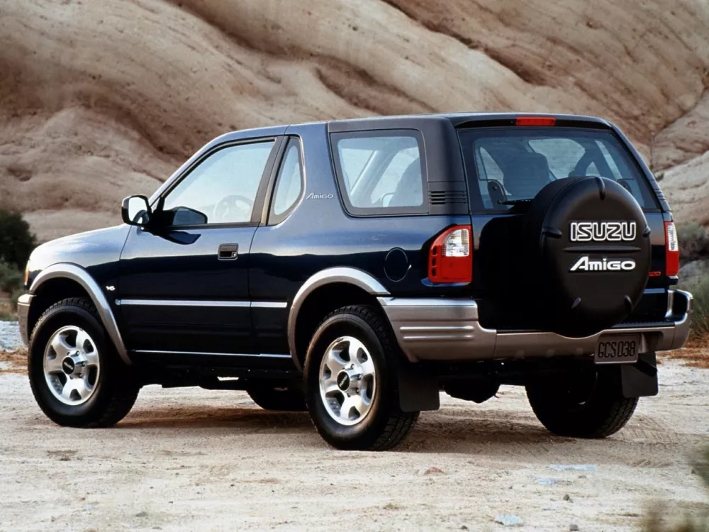 Автомобиль Isuzu Amigo II Внедорожник открытый
