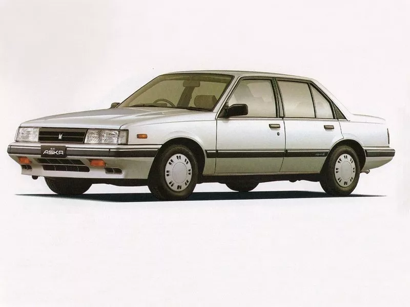 Автомобиль Isuzu Aska I Седан
