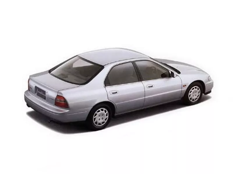 Автомобиль Isuzu Aska III Седан