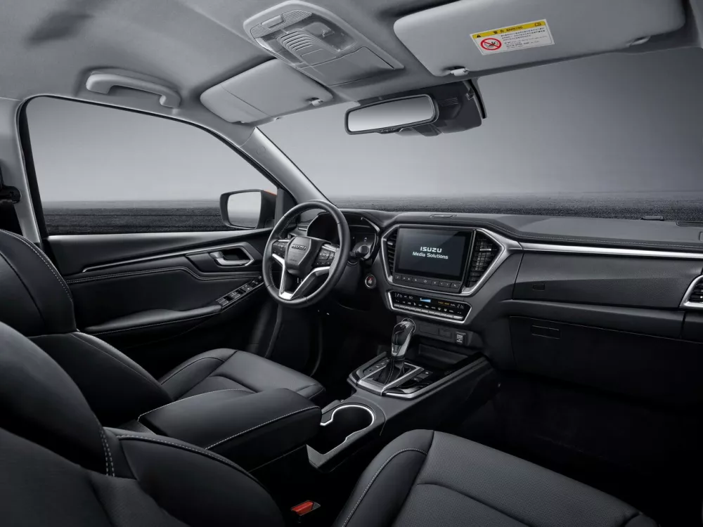 Автомобиль Isuzu D-Max III Пикап Двойная кабина