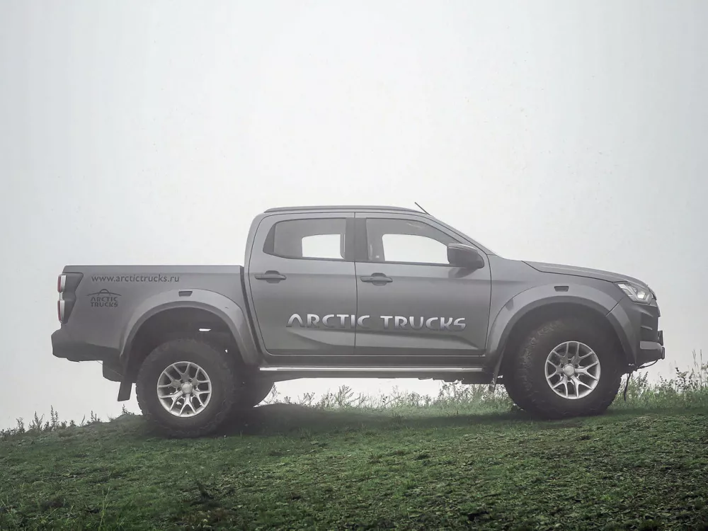 Автомобиль Isuzu D-Max III Пикап Двойная кабина Arctic Trucks