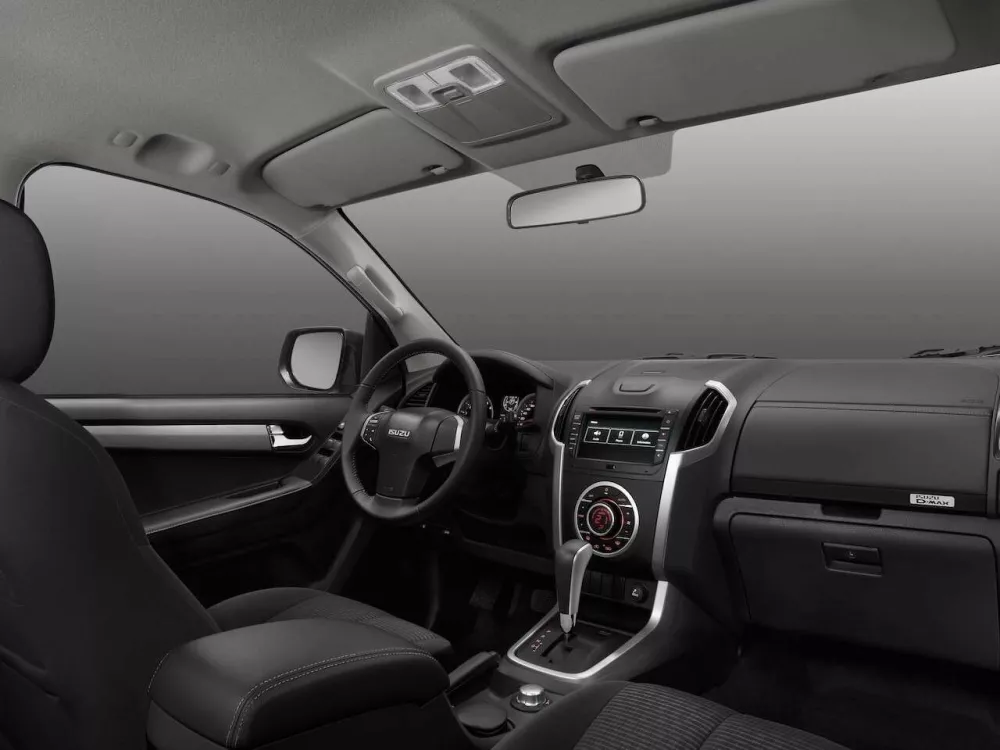 Автомобиль Isuzu D-Max II Рестайлинг Пикап Двойная кабина