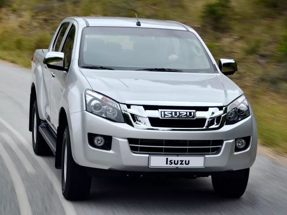 Автомобиль Isuzu D-Max II Пикап Двойная кабина