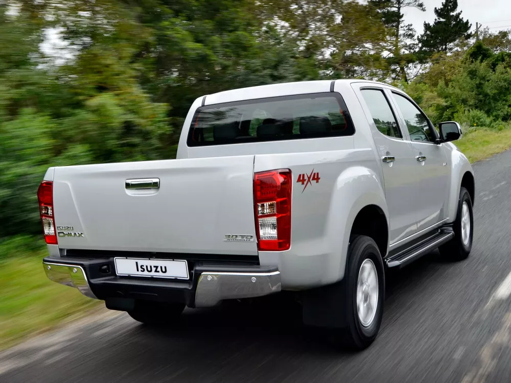 Автомобиль Isuzu D-Max II Пикап Двойная кабина