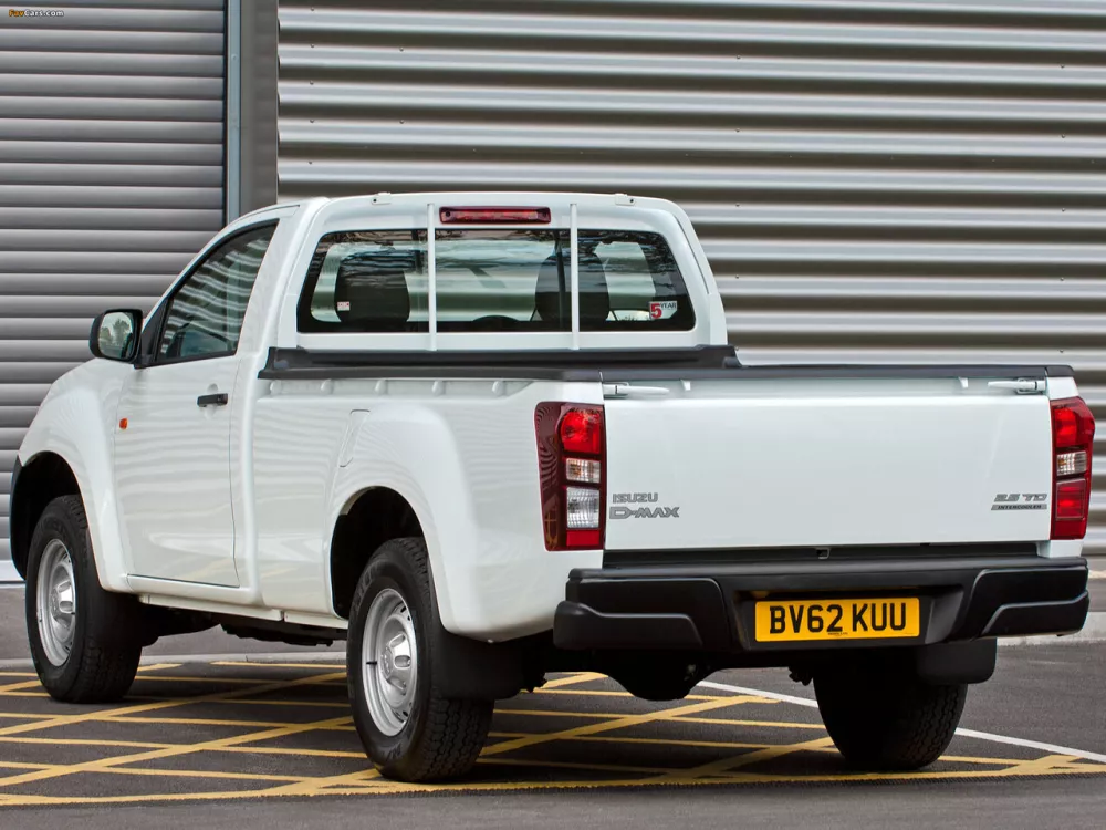Автомобиль Isuzu D-Max II Пикап Одинарная кабина