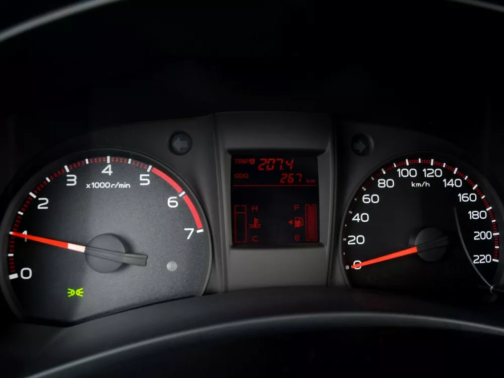 Автомобиль Isuzu D-Max II Пикап Одинарная кабина