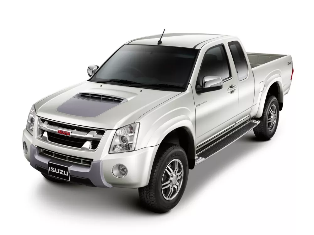 Автомобиль Isuzu D-Max I Рестайлинг Пикап Полуторная кабина