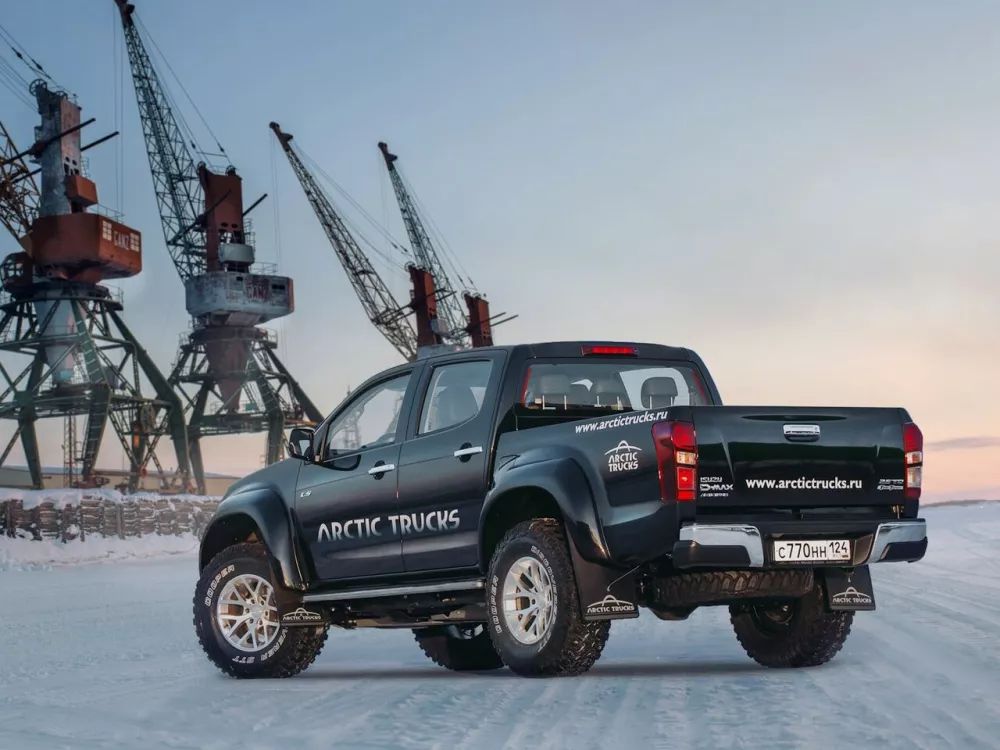 Автомобиль Isuzu D-Max II Пикап Двойная кабина Arctic Trucks