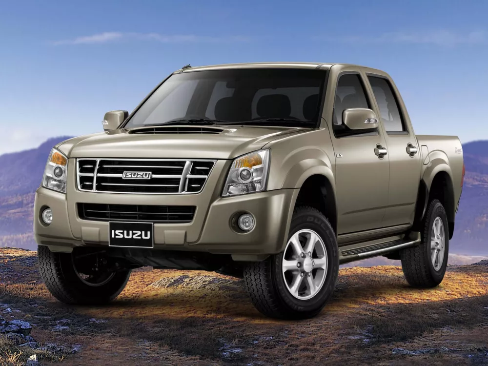 Автомобиль Isuzu D-Max I Рестайлинг Пикап Двойная кабина