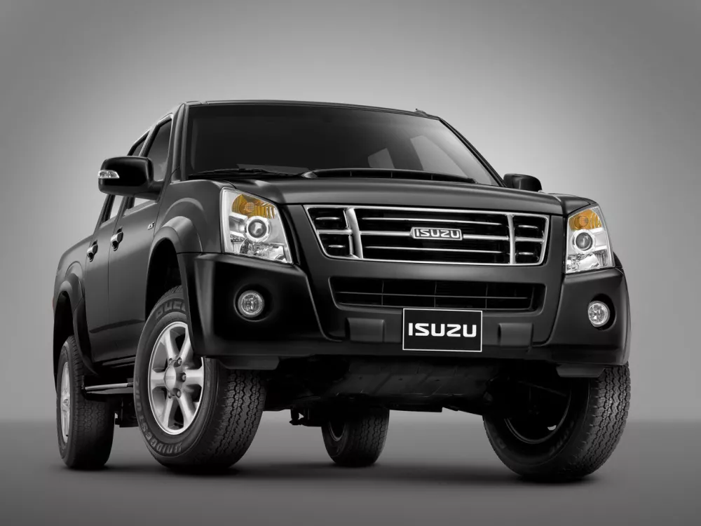 Автомобиль Isuzu D-Max I Рестайлинг Пикап Двойная кабина