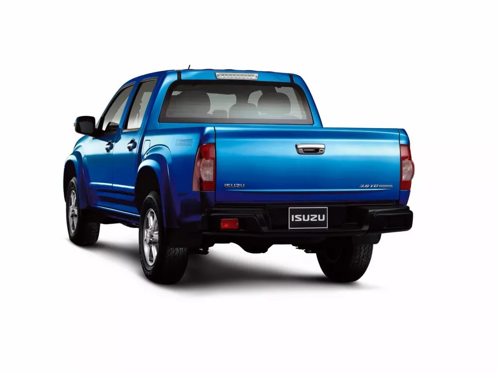 Автомобиль Isuzu D-Max I Рестайлинг Пикап Двойная кабина