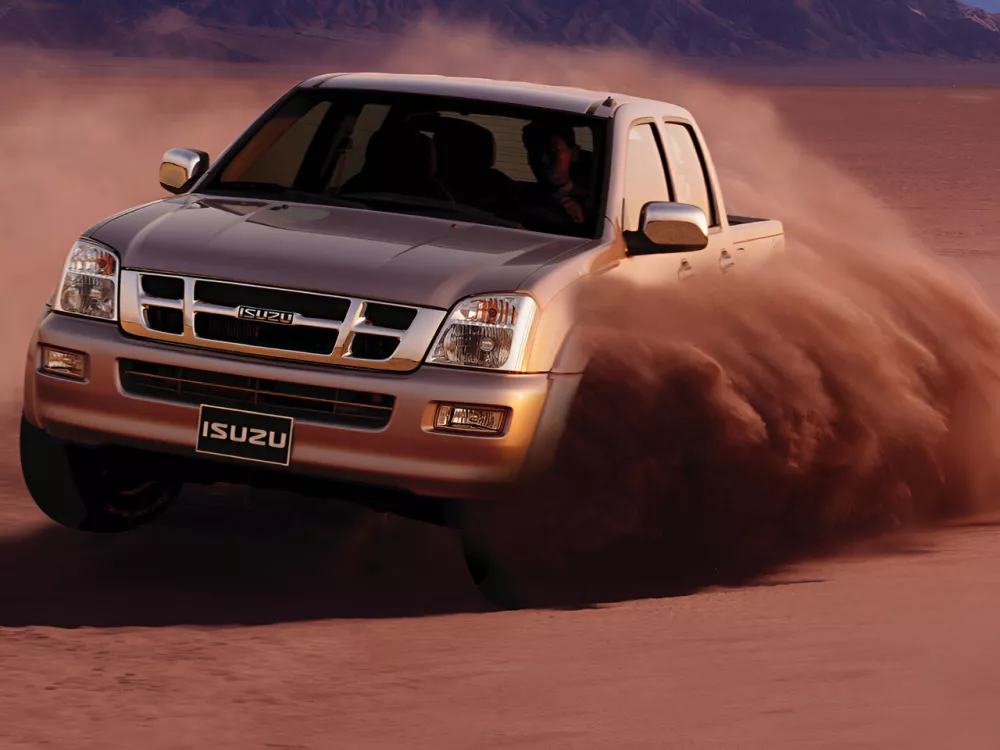 Автомобиль Isuzu D-Max I Пикап Двойная кабина