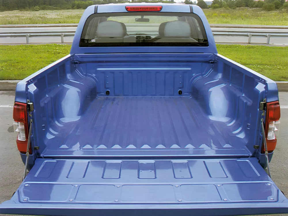 Автомобиль Isuzu D-Max I Пикап Двойная кабина
