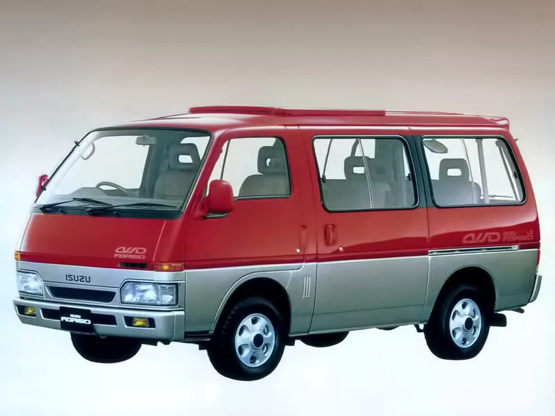 Автомобиль Isuzu Fargo I Минивэн