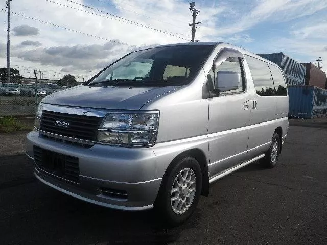 Автомобиль Isuzu Fargo Filly I Минивэн