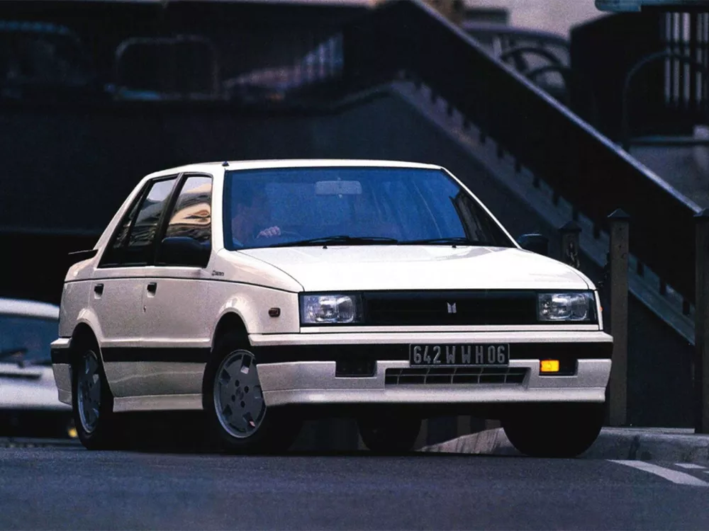 Автомобиль Isuzu Gemini II Седан