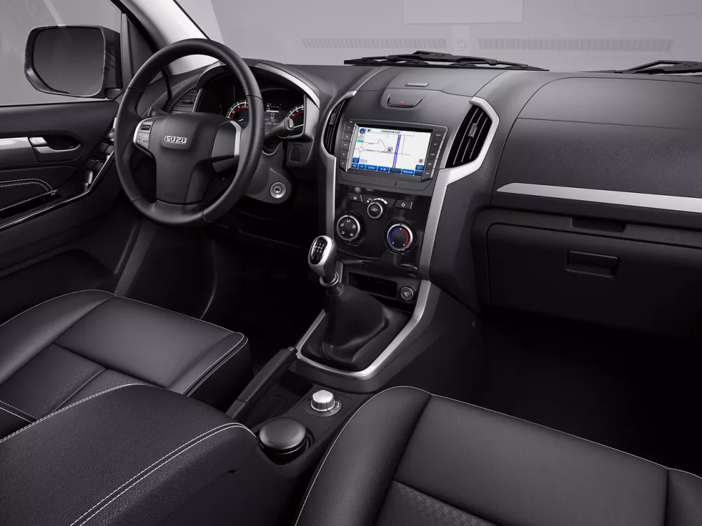Автомобиль Isuzu Lingtuo I Пикап Двойная кабина