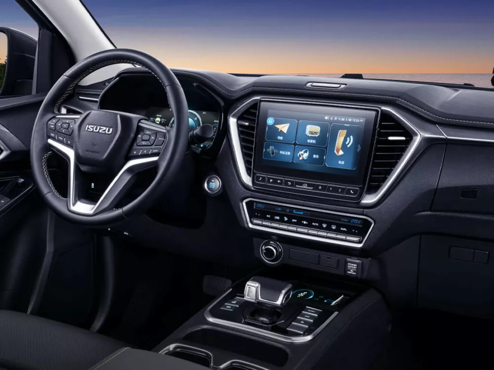 Автомобиль Isuzu Lingtuo I Рестайлинг Пикап Двойная кабина