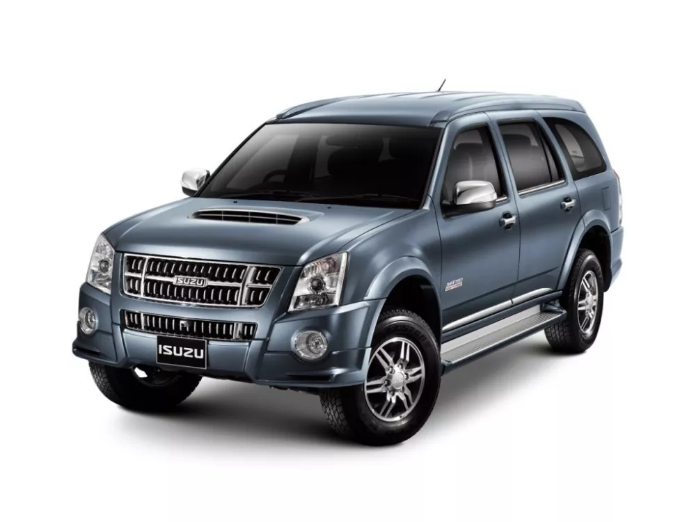 Автомобиль Isuzu MU-7 Внедорожник (5 дверей)