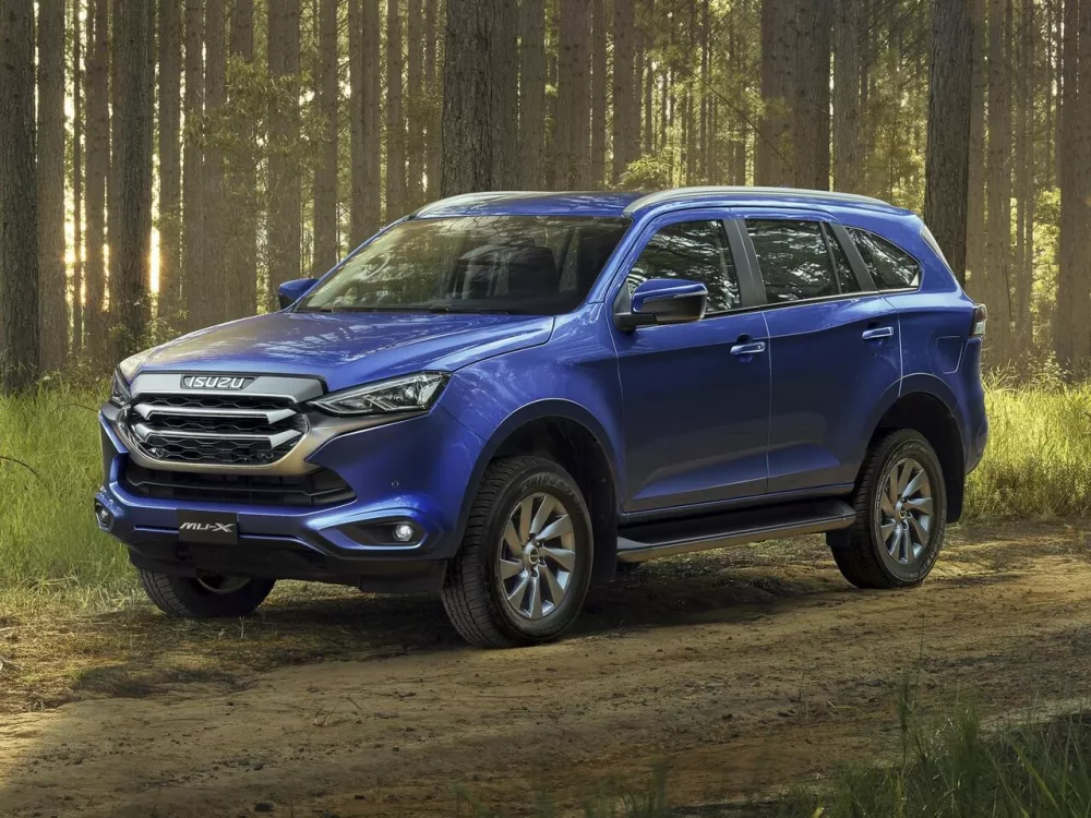 Автомобиль Isuzu MU-X II Внедорожник (5 дверей)