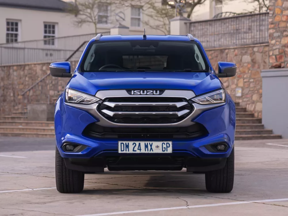 Автомобиль Isuzu MU-X II Внедорожник (5 дверей)