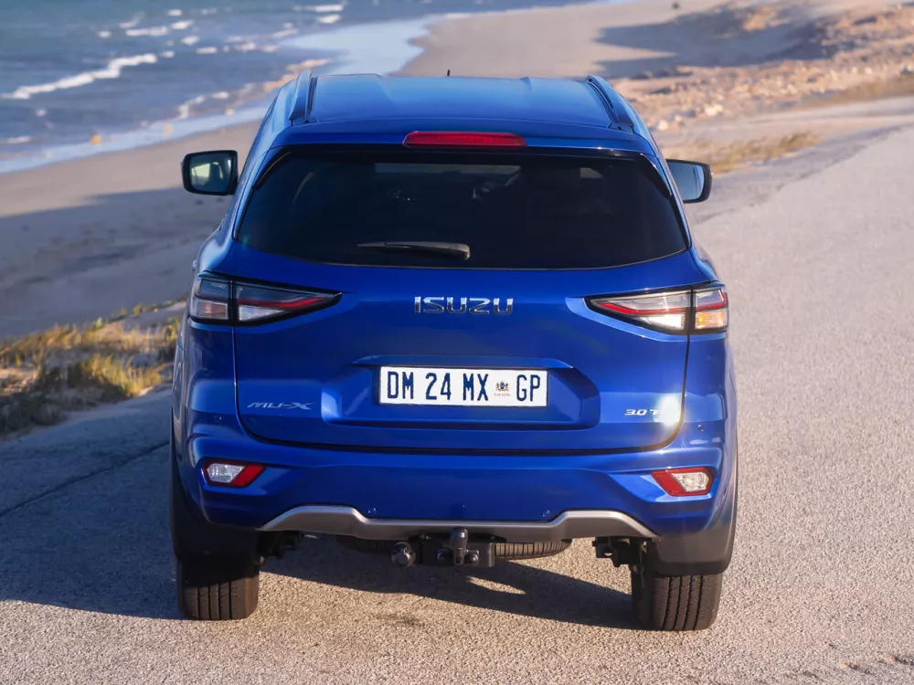 Автомобиль Isuzu MU-X II Внедорожник (5 дверей)