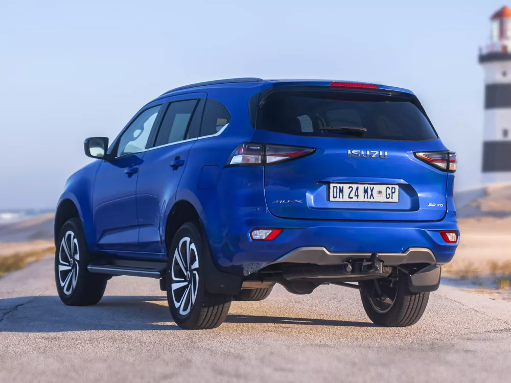 Автомобиль Isuzu MU-X II Внедорожник (5 дверей)