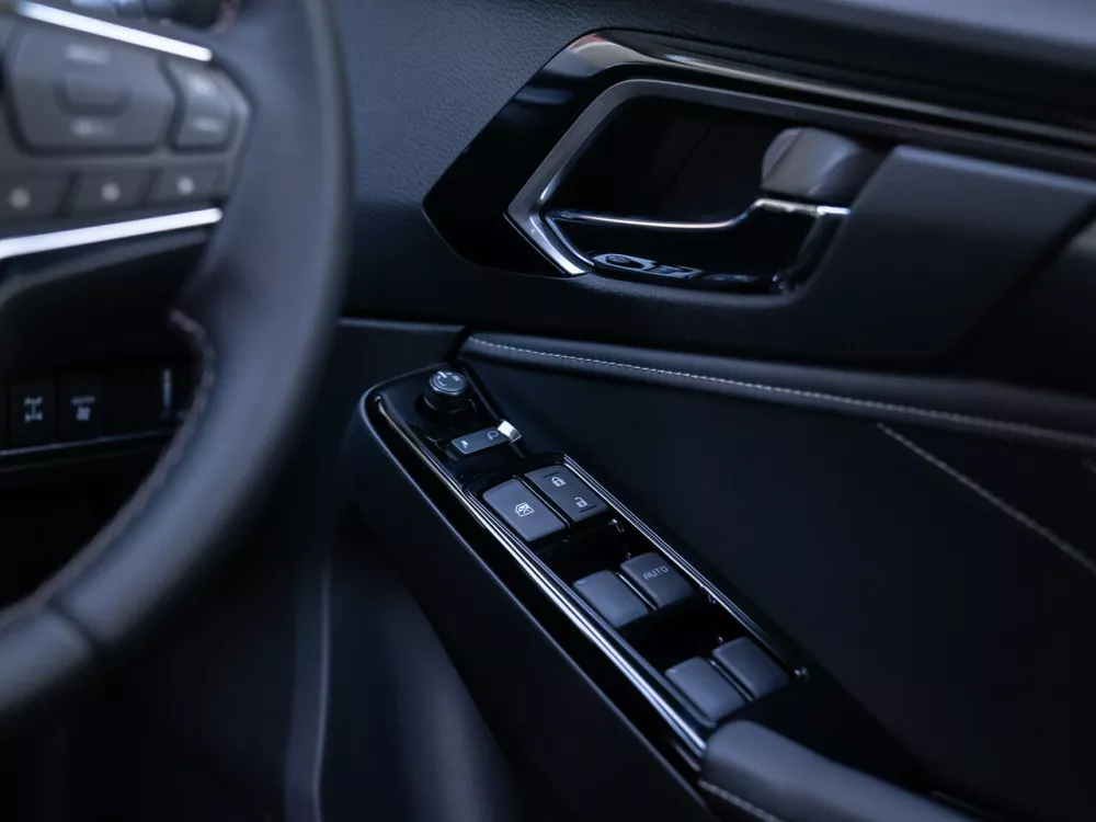 Автомобиль Isuzu MU-X II Внедорожник (5 дверей)