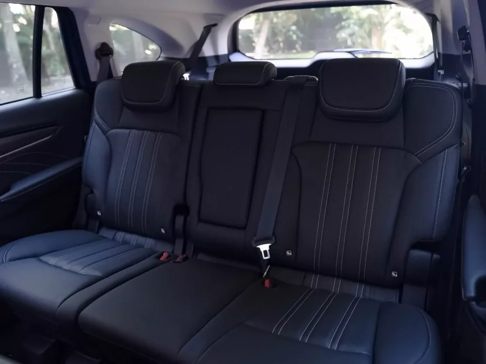Автомобиль Isuzu MU-X II Внедорожник (5 дверей)