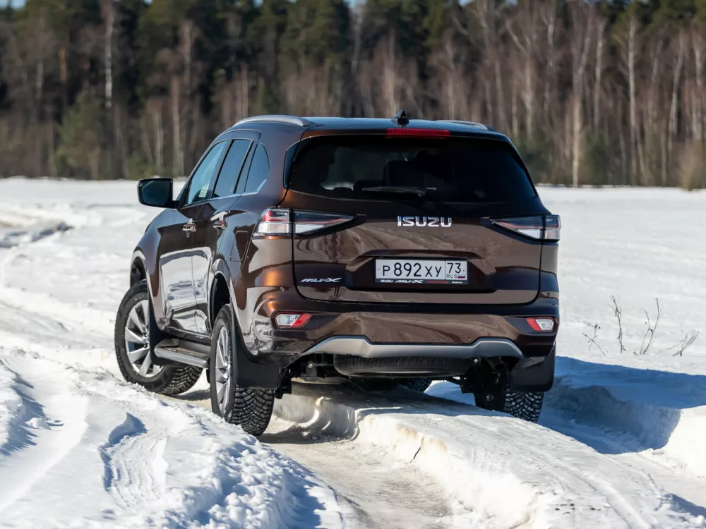 Автомобиль Isuzu MU-X II Внедорожник (5 дверей)