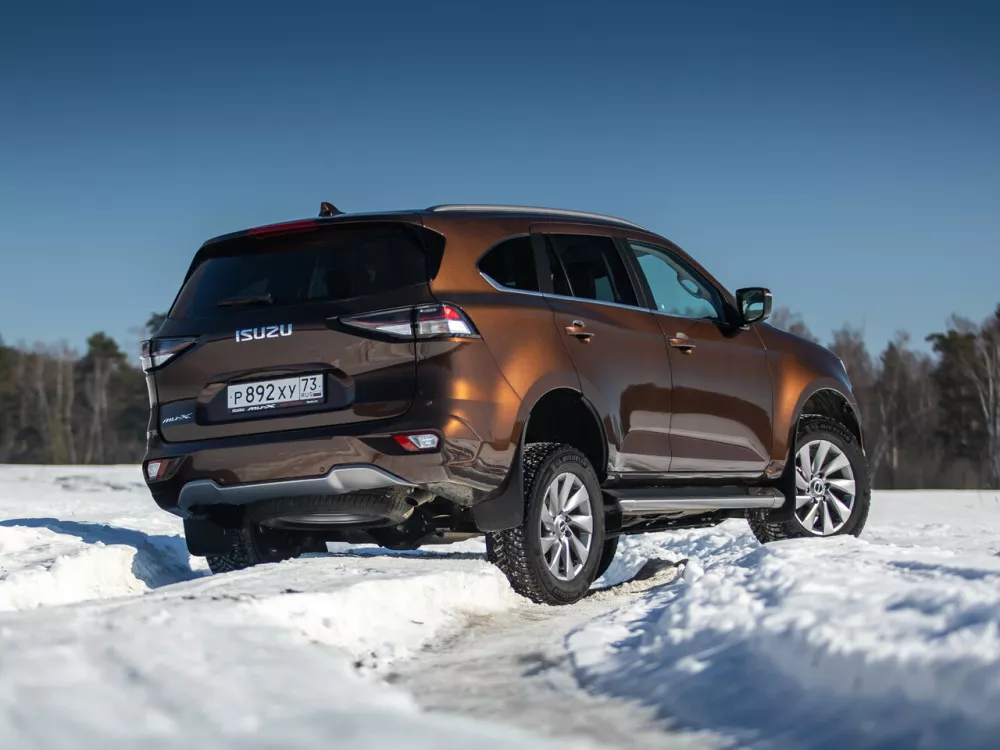 Автомобиль Isuzu MU-X II Внедорожник (5 дверей)