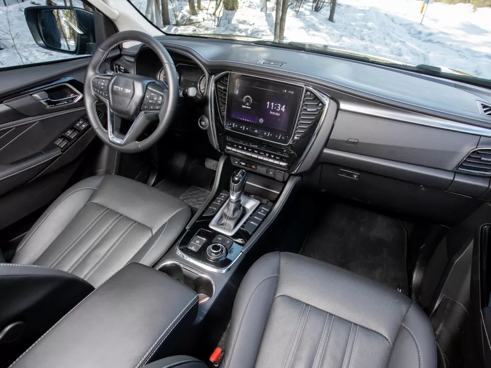 Автомобиль Isuzu MU-X II Внедорожник (5 дверей)