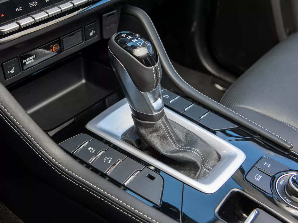 Автомобиль Isuzu MU-X II Внедорожник (5 дверей)