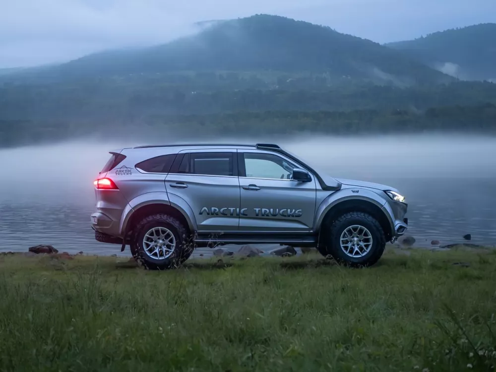 Автомобиль Isuzu MU-X II Внедорожник (5 дверей) Arctic Trucks