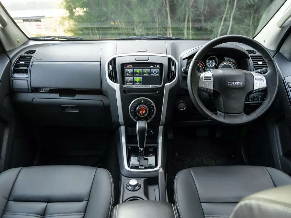 Автомобиль Isuzu MU-X I Рестайлинг Внедорожник (5 дверей)