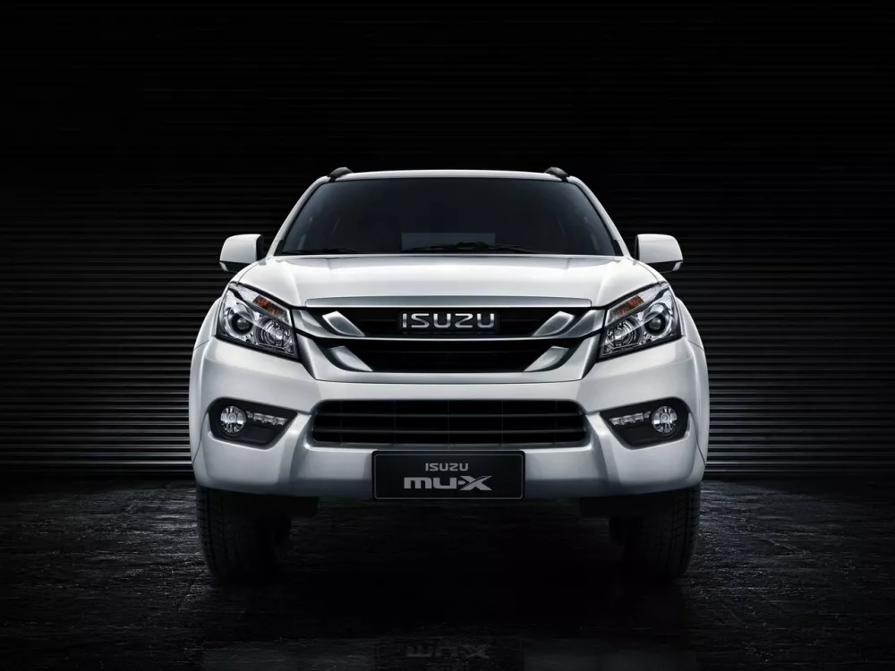 Автомобиль Isuzu MU-X I Внедорожник (5 дверей)