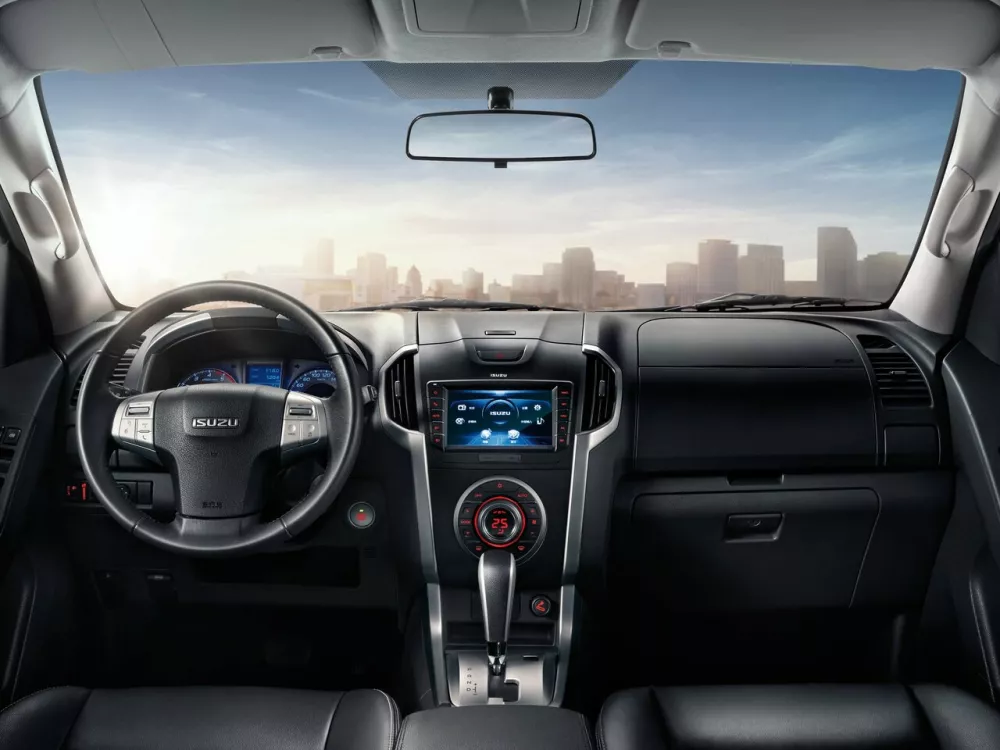 Автомобиль Isuzu MU-X I Внедорожник (5 дверей)