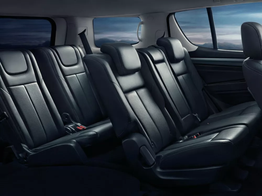 Автомобиль Isuzu MU-X I Внедорожник (5 дверей)