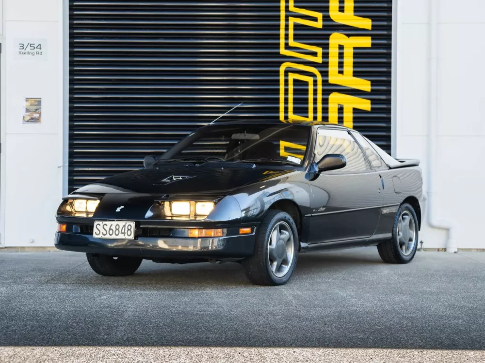 Автомобиль Isuzu Pa Nero Купе