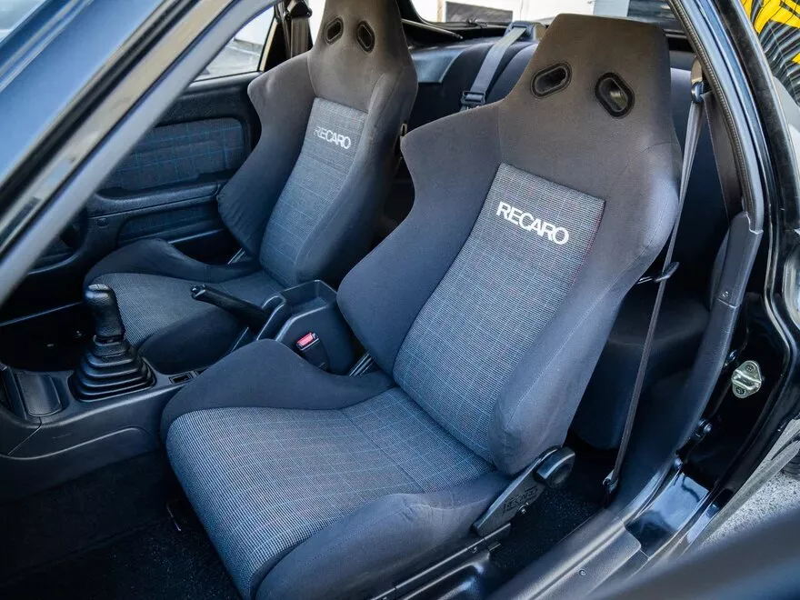 Автомобиль Isuzu Pa Nero Купе